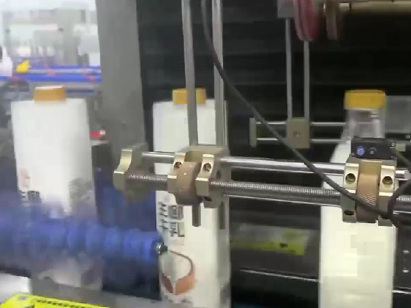 1.25生椰牛乳生产中